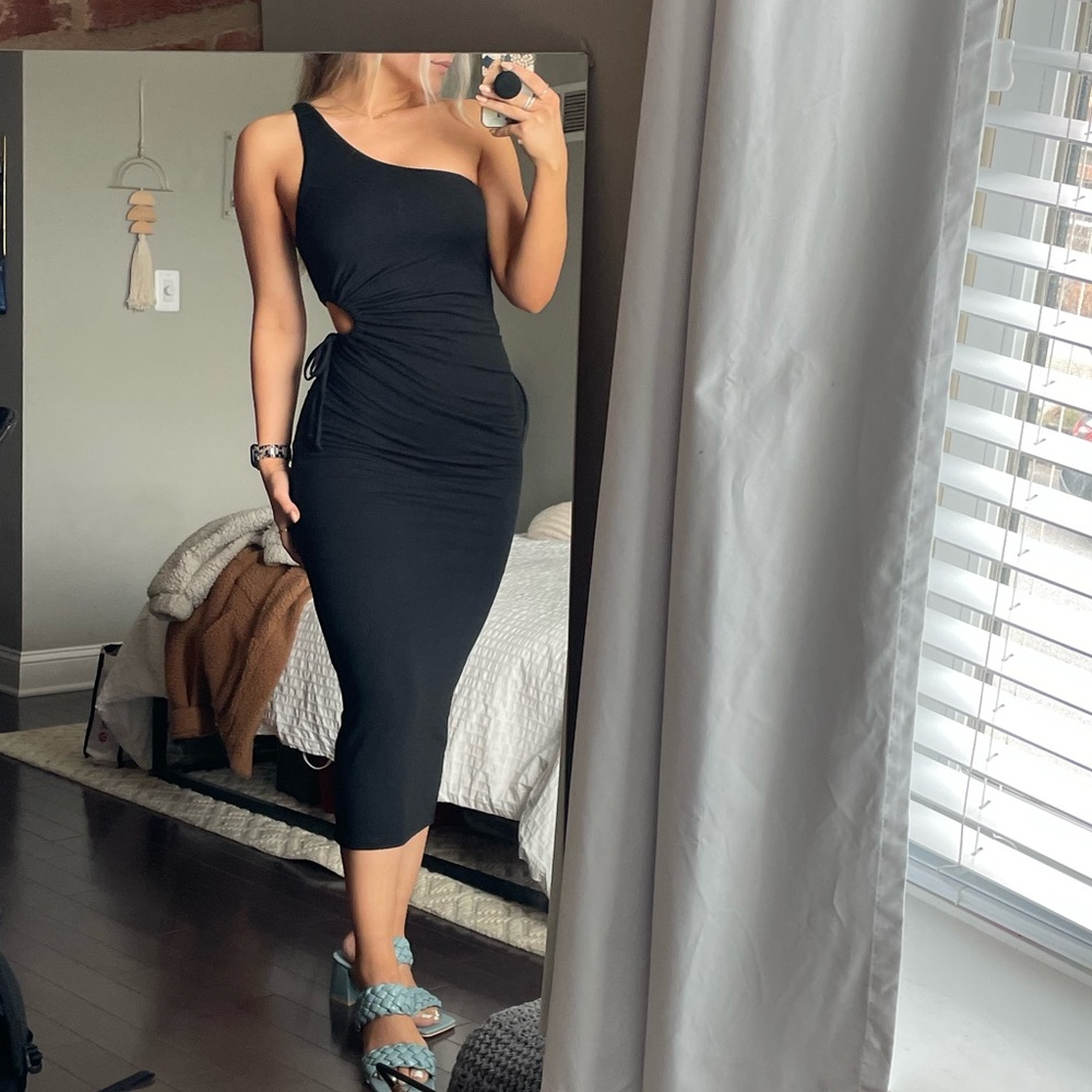 cut out dress
